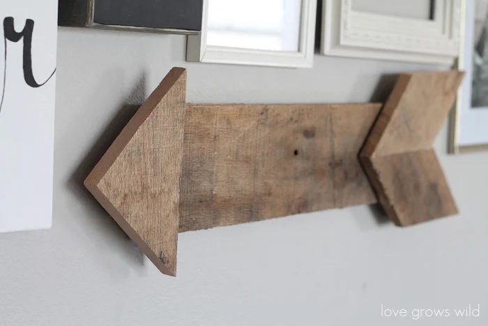handmade-wood-pallet-arrow-love-grows-wild