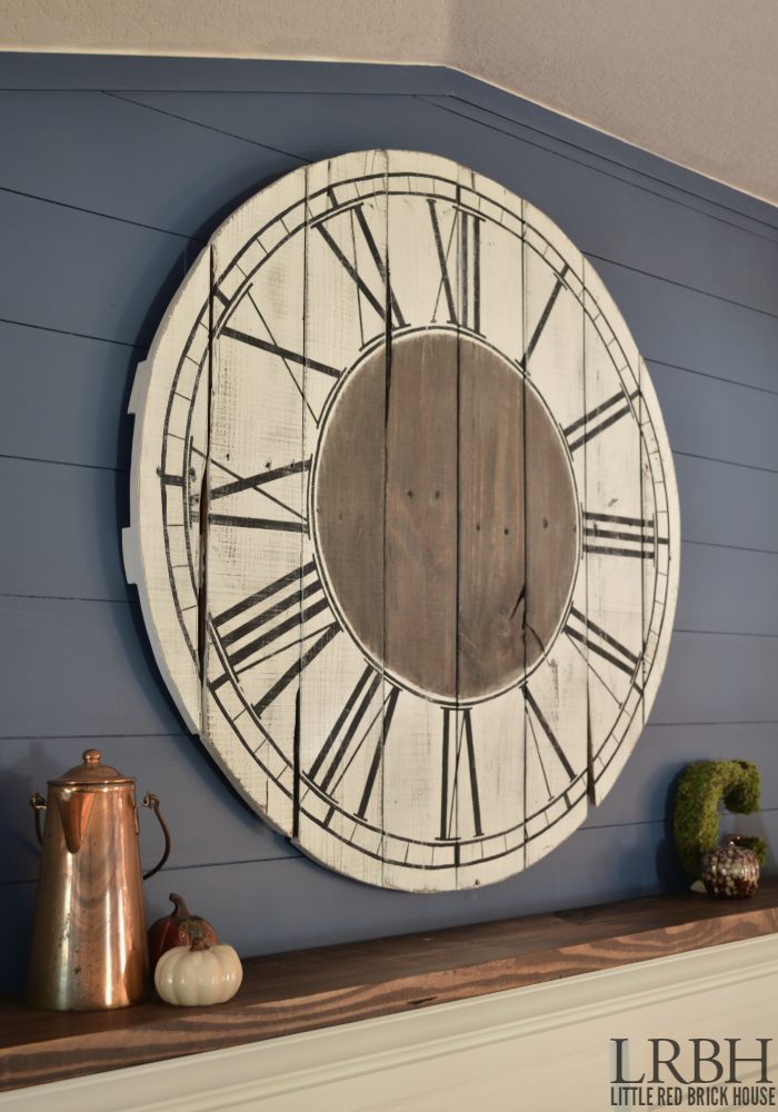 roman-numeral-pallet-clock-little-red-brick-house