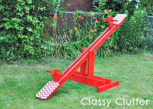 Wondering what to do with your empty backyard? Try these 8 Handmade outdoor play equipment options to turn your backyard into a fun playground for your kids! 7 Handmade Outdoor Pla