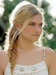 tipsaholic-beach-fishtail-braid-stylezza