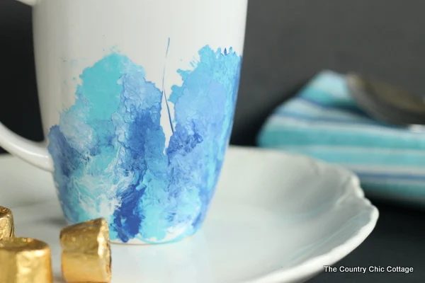 look at these 7 marbled Handmade projects that range from straightforward to a bit complicated, but all of them will add beauty and art to your home. 7 strong Marbled Handmade Proj