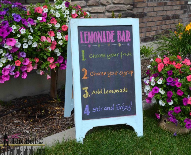 Handmade Chalkboard Easel Lemonade 768x623