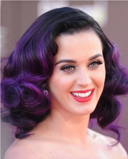 Give up your boring color routine and try something new with one of these creative trendy hair colors! Subtle or strong, there's a color for everyone. 7 Unnaturally Trend Hair Colo