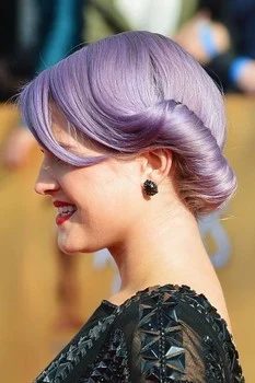 Give up your boring color routine and try something new with one of these creative trendy hair colors! Subtle or strong, there's a color for everyone. 7 Unnaturally Trend Hair Colo