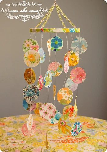 tipsaholic-floral-fabric-mobile-sew-she-sews