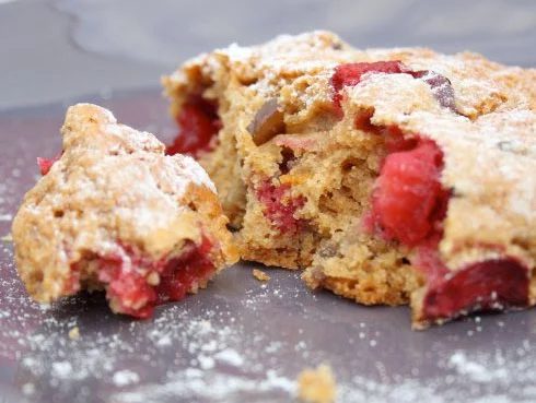 Get creative with cranberries! well fitted Fall Desserts. 8 Cranberry Inspired Dessert Recipes - Tipsaholic.com #cranberry #recipes #desserts