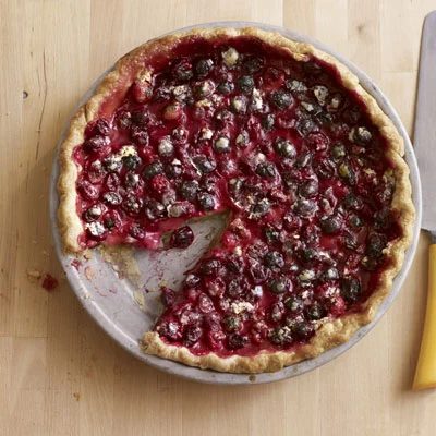 Get creative with cranberries! well fitted Fall Desserts. 8 Cranberry Inspired Dessert Recipes - Tipsaholic.com #cranberry #recipes #desserts