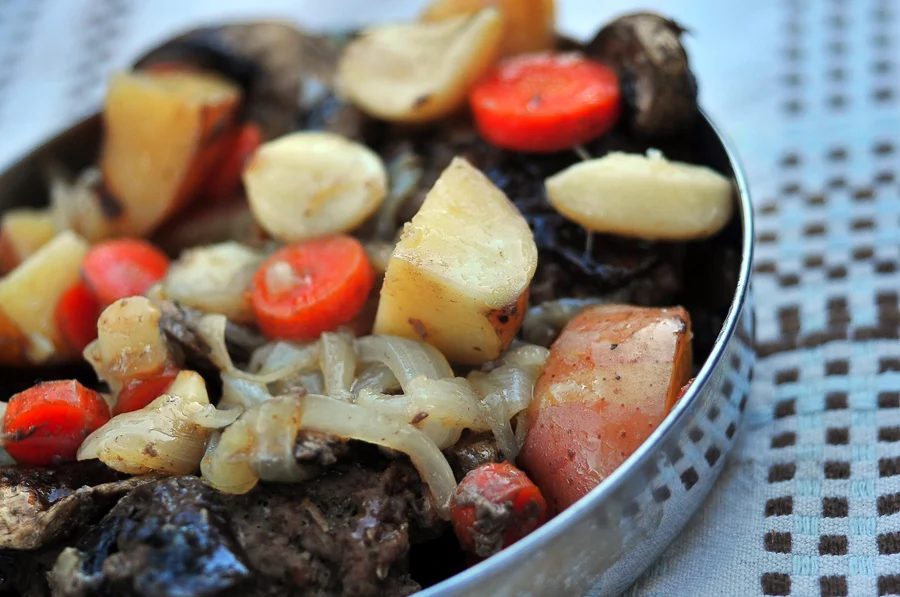 8 straightforward and Delicious Camping Food options