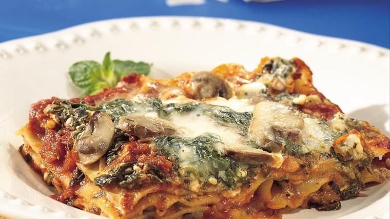 Take the hassle out of your Valentine's Day by spending a romantic evening at home making and eating one of these classic, direct Valentine's Day dinners! 8 direct Valentine's Day 