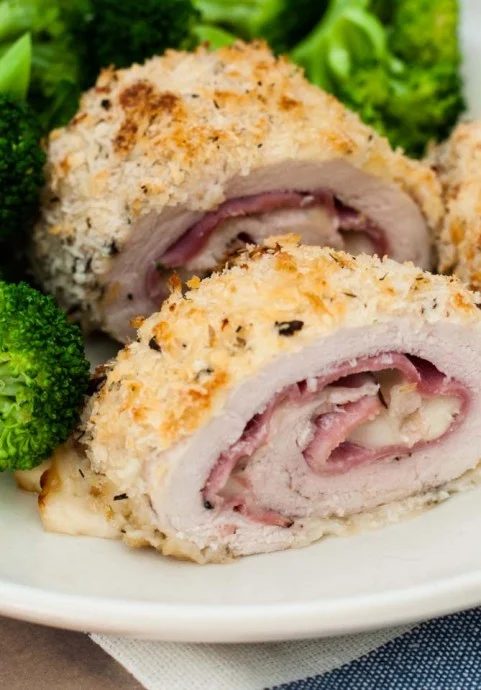 Take the hassle out of your Valentine's Day by spending a romantic evening at home making and eating one of these classic, direct Valentine's Day dinners! 8 direct Valentine's Day 