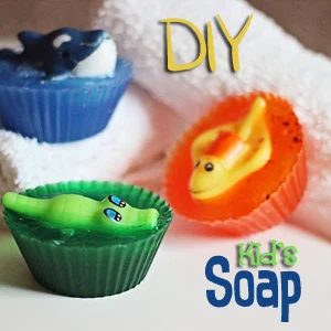 Here are 9 fun options for bath time to turn a daily routine into an adventure for kids! These bath tub activities are also great for rainy and cold days! 9 options for bath time f