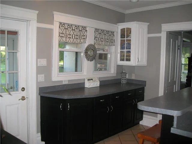 A Few Updates Make all the Difference! Kitchen Remodel