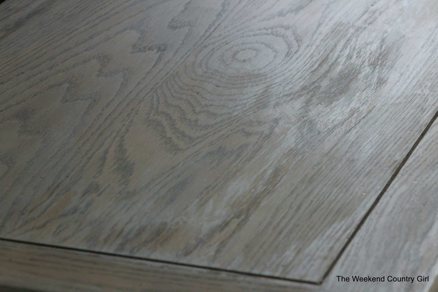 Create a rustic look with wood stain 02 by The Weekend Country Girl on @Bekob