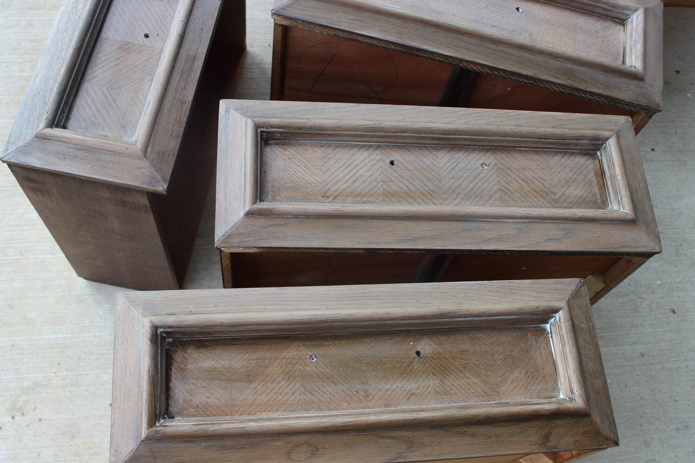 Create a rustic look with wood stain 05 by The Weekend Country Girl on @Bekob