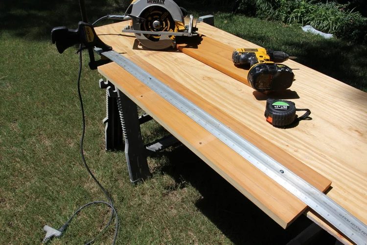 Handmade walkthrough - how to add a glass window to a hollow core door (3)