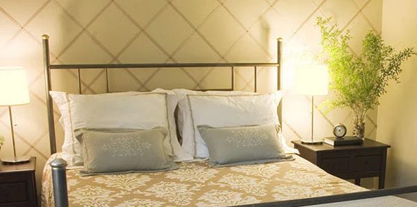 Ribbon Wall Treatment