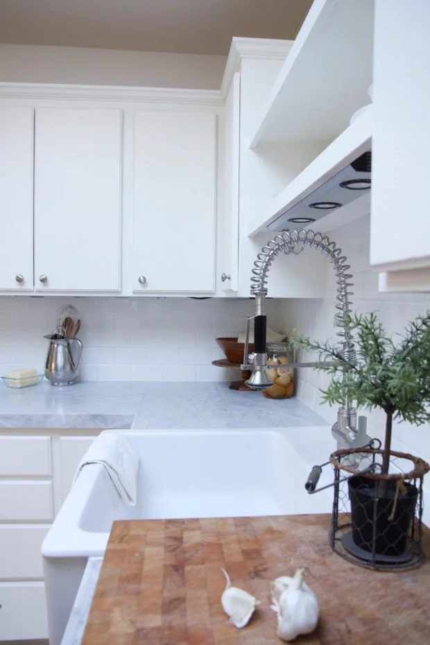modest-cost-friendly handmade kitchen counter and backsplash makeover