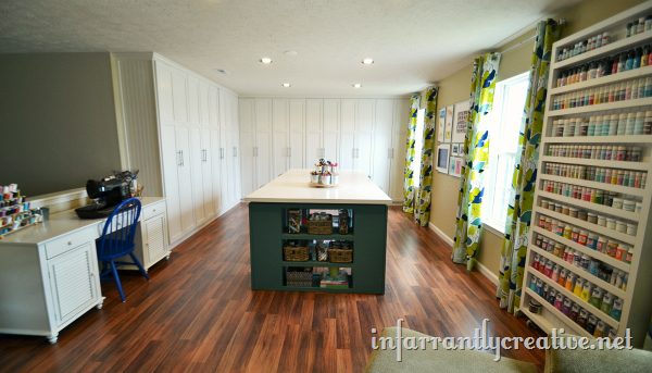 Infarrantly Creative craft room