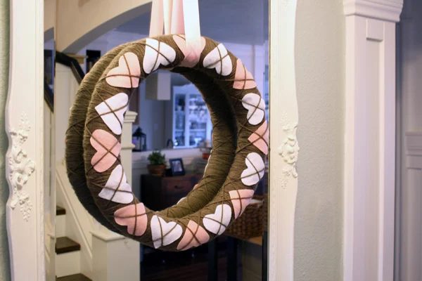 Handmade Argyle Valentine Wreath walkthrough