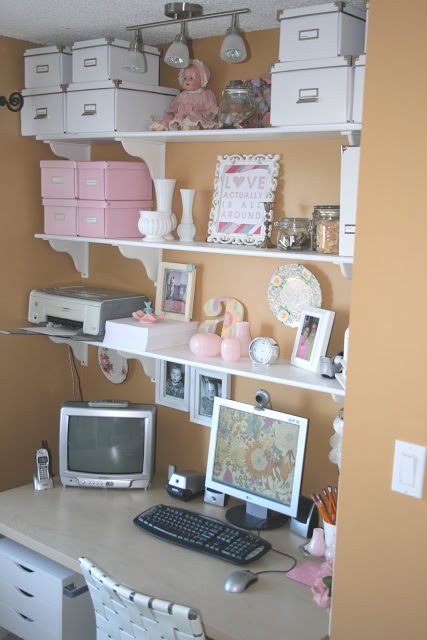 Bekob personal crafting nook