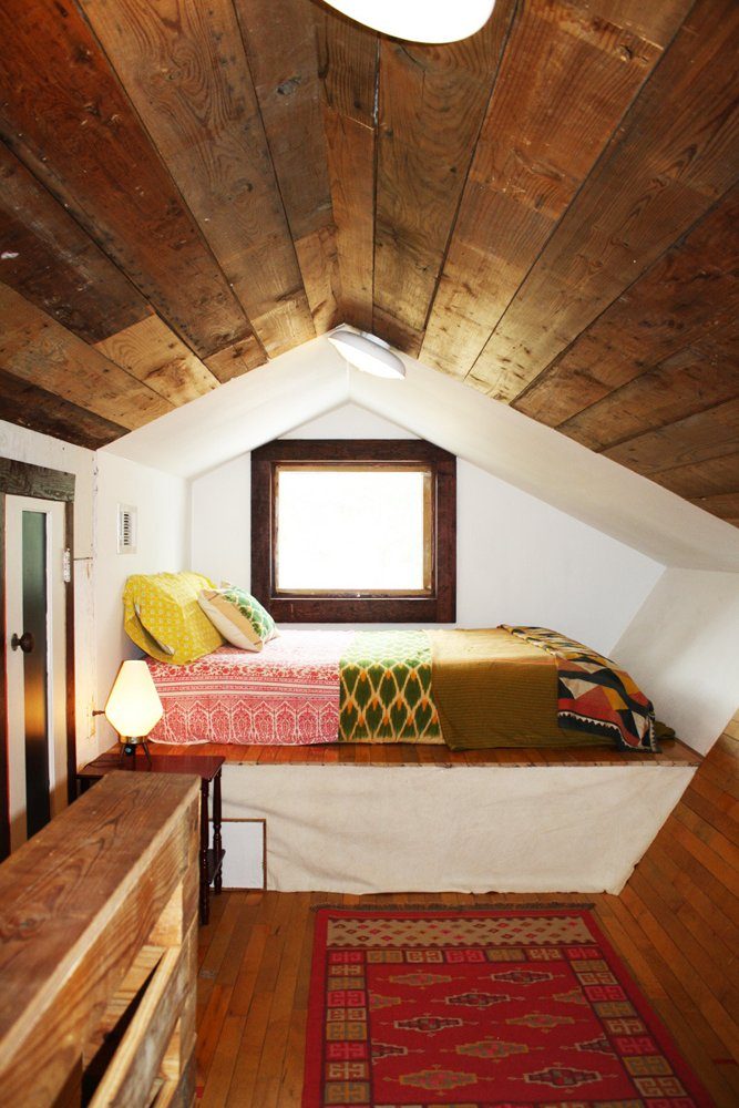 attic-bedroom-nook-apartment-therapy