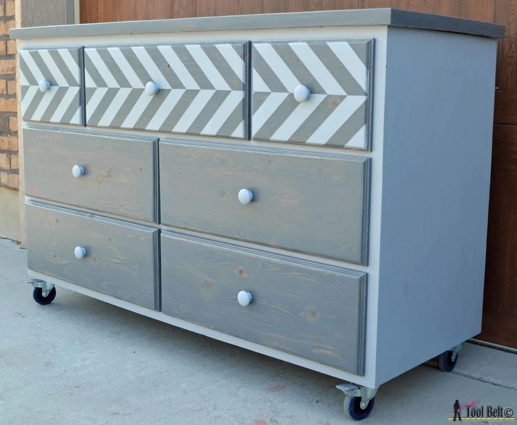 Pallet dresser and 15 solid pallet furniture options featured on Bekob.com