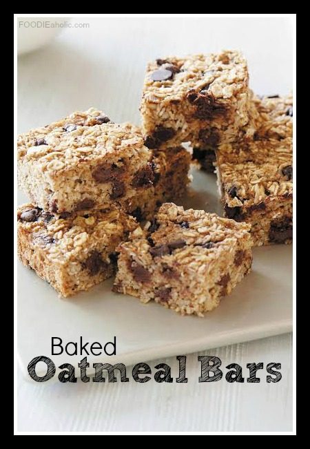 Baked Oatmeal Bars | FOODIEaholic.com #recipe #cooking #baking #snack #bar #healthy #oatmeal #chocolate