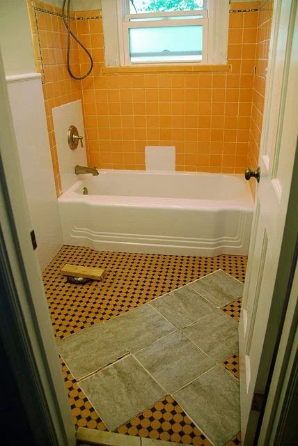 Updating an old bathroom with graoutable peel and stick tiles (3)