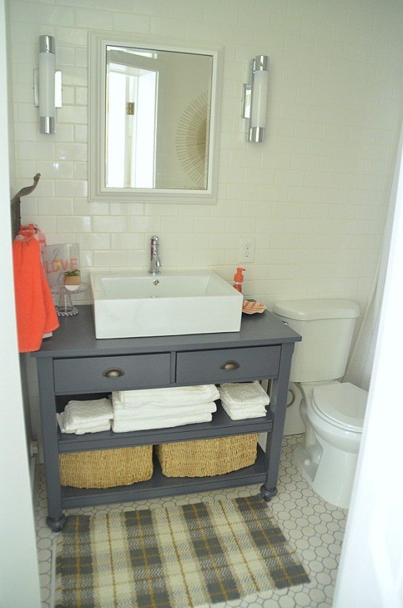 Make your bathroom striking and organized with some great bathroom storage options! Find new options to store all your bathroom items from towels to cotton balls. 30 Bathroom Stora