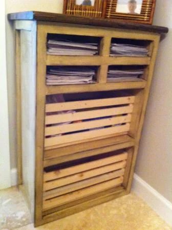 Make your bathroom striking and organized with some great bathroom storage options! Find new options to store all your bathroom items from towels to cotton balls. 30 Bathroom Stora