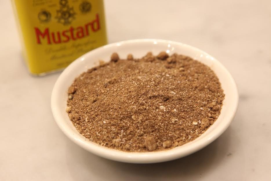 BBQ Dry Rub | FOODIEaholic.com #recipe #cooking #grilling #bbq #barbecue #rub #dryrub #chicken #beef #fish