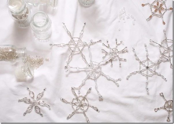 direct-beaded-snowflake-ornament-walkthrough (20)