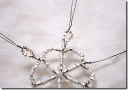 direct-beaded-snowflake-ornament-walkthrough (13)
