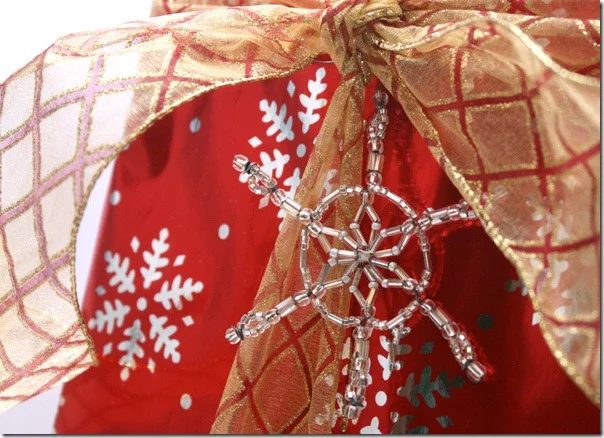 direct-beaded-snowflake-ornament-walkthrough (23)