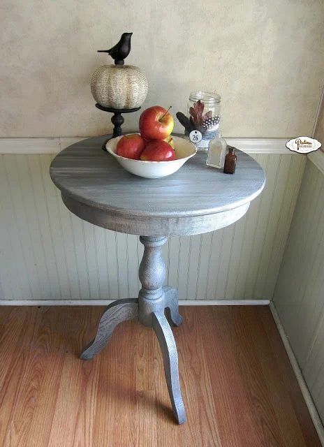 PEDESTAL TABLE with weathered finish patina paradise