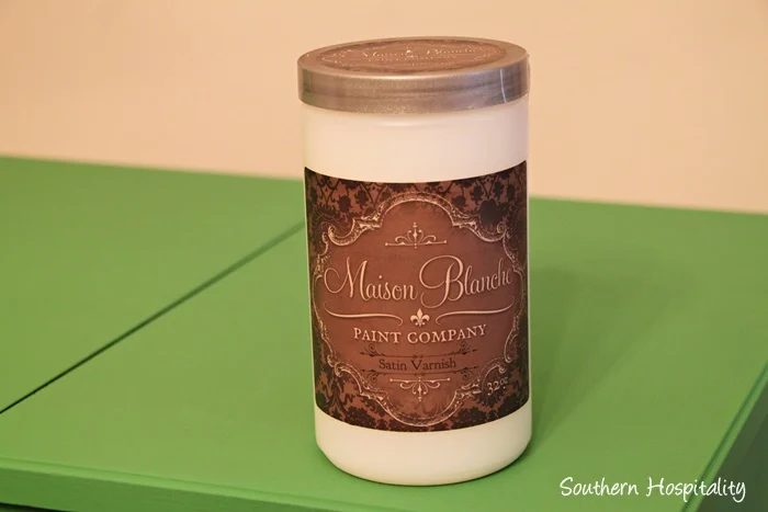 How to use Maison Blanche satin varnish instead of wax by Southern Hospitality featured on @Bekob