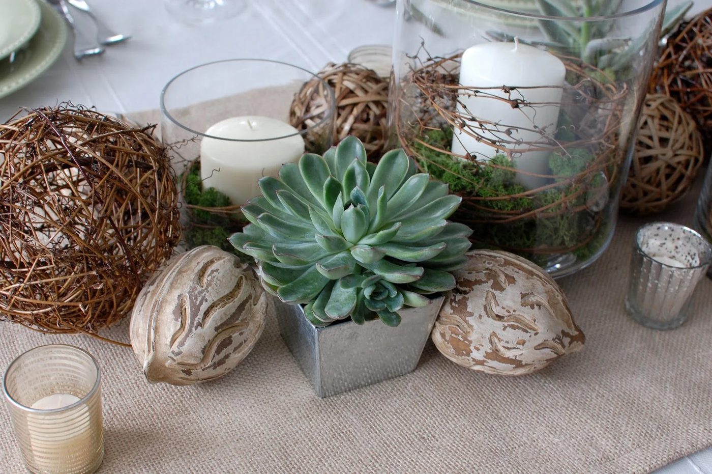 striking Natural Tablescape by 33 Shades of Green