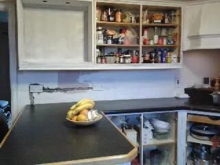 12 Chalk painted island, Annie Sloan Provence with Dark Wax, kitchen update, by Paint it White featured on @Bekob