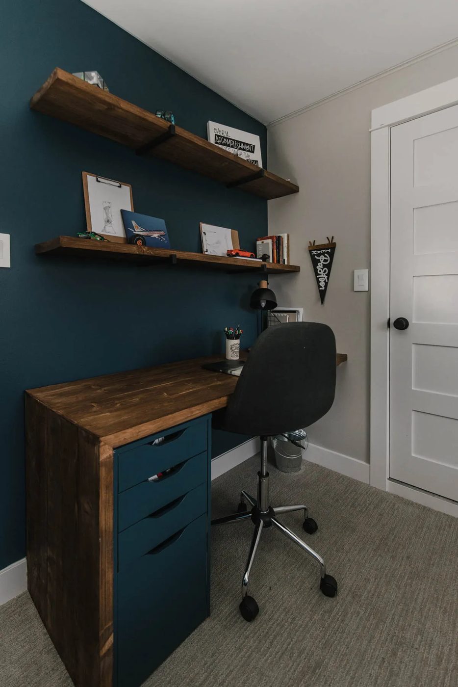 Best Blue Paint Colors Dark Blue Teal In Boys Bedroom Behr Deep Breath, Lemon Thistle