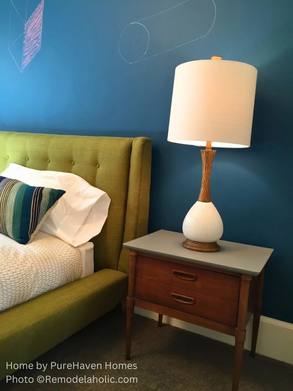 Best Blue Paint Colors Dark Blue Bedroom Wall Paint Color Match SW Endless Sea UV16 H21 Purehaven, Photo Bekob