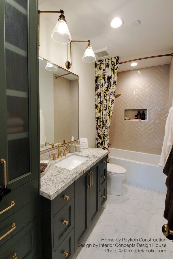 Dark Green Paint Color For Cabinets, Lookalike Sherwin Williams Ripe Olive, Bekob UVPH21 H24