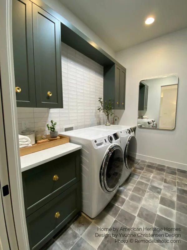 Dark Gray Green Paint Color For Cabinets Laundry Room, Lookalike Sherwin Williams Foxhall Green, Bekob SGPH21 H16