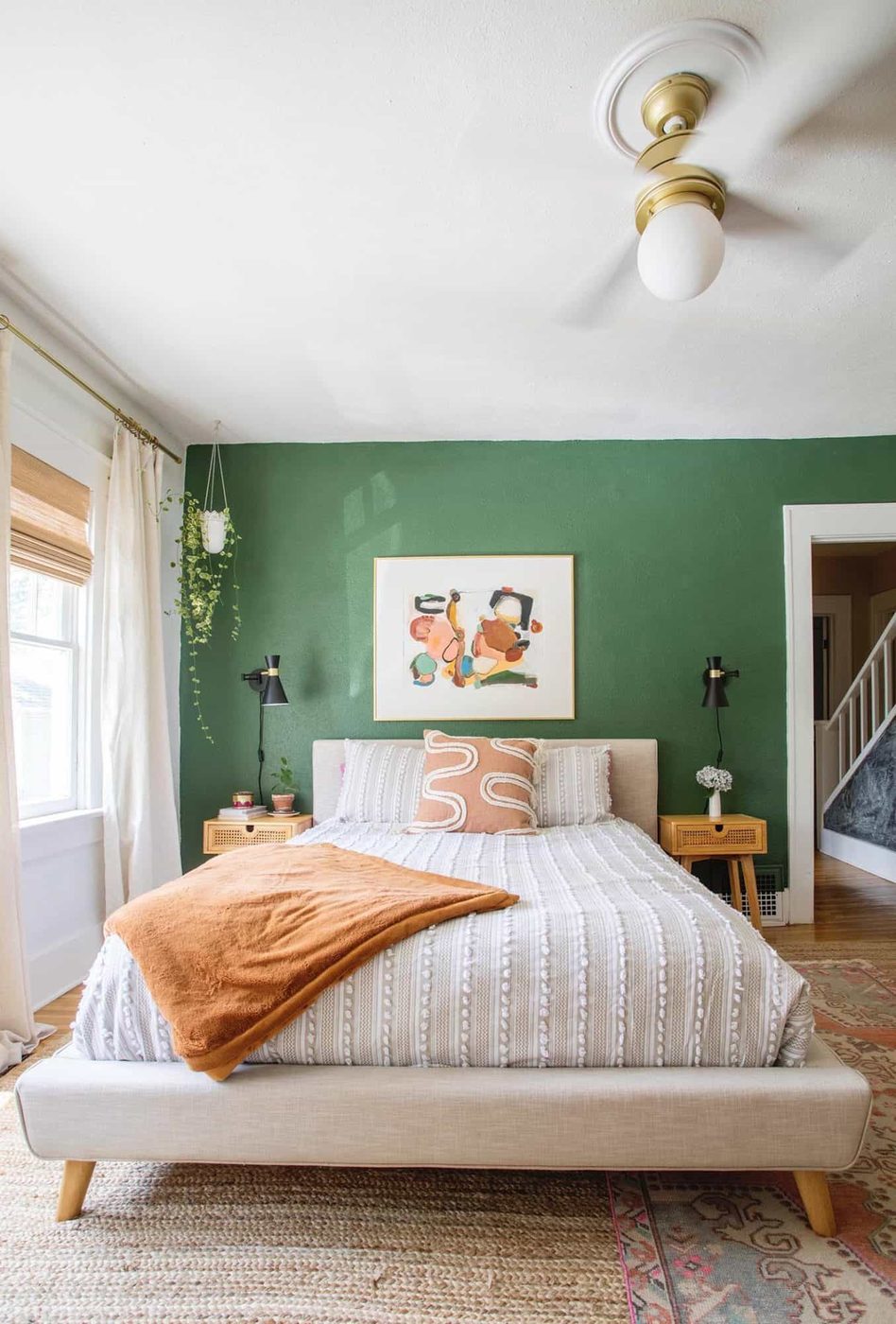Dark Green Paint Color For Bedroom Walls, Behr Equestrian Green, A striking Mess Ft Bekob