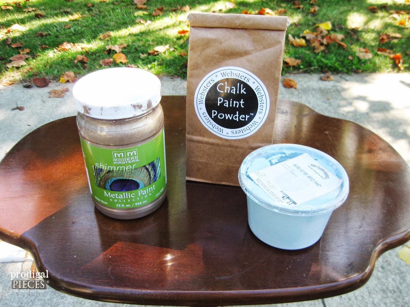 Prodigal Pieces how to make your own chalk paint to refinish furniture via @Bekob