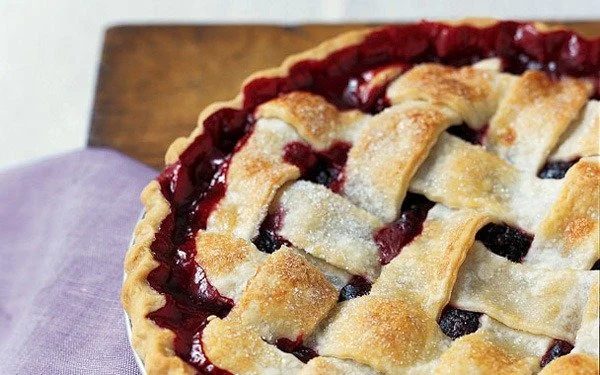 straightforward Blackberry Pie