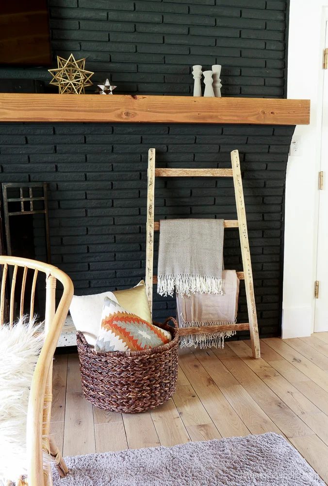 FREE Pallet Blanket Ladder Diy walkthrough Also Great For Storing Shoes @Bekob 9160
