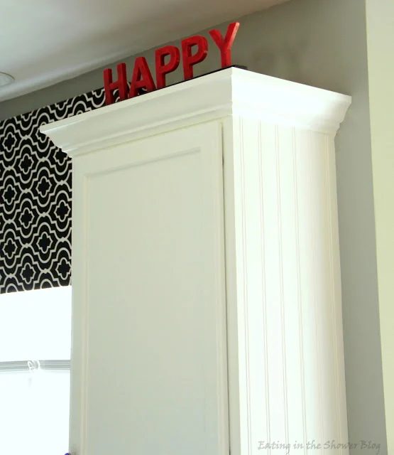 white painted kitchen cabinets