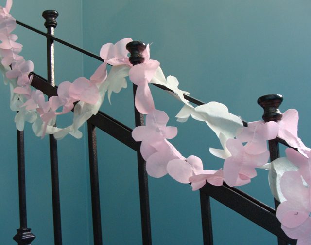 Blossoming Flower Garland option