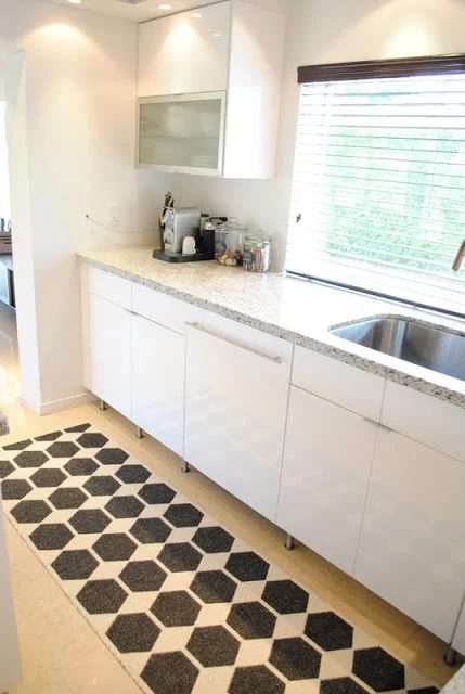 Bright and striking Kitchen Remodel (6)