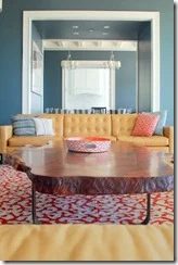 immaculate-living-room-blue-and-coral-hues11